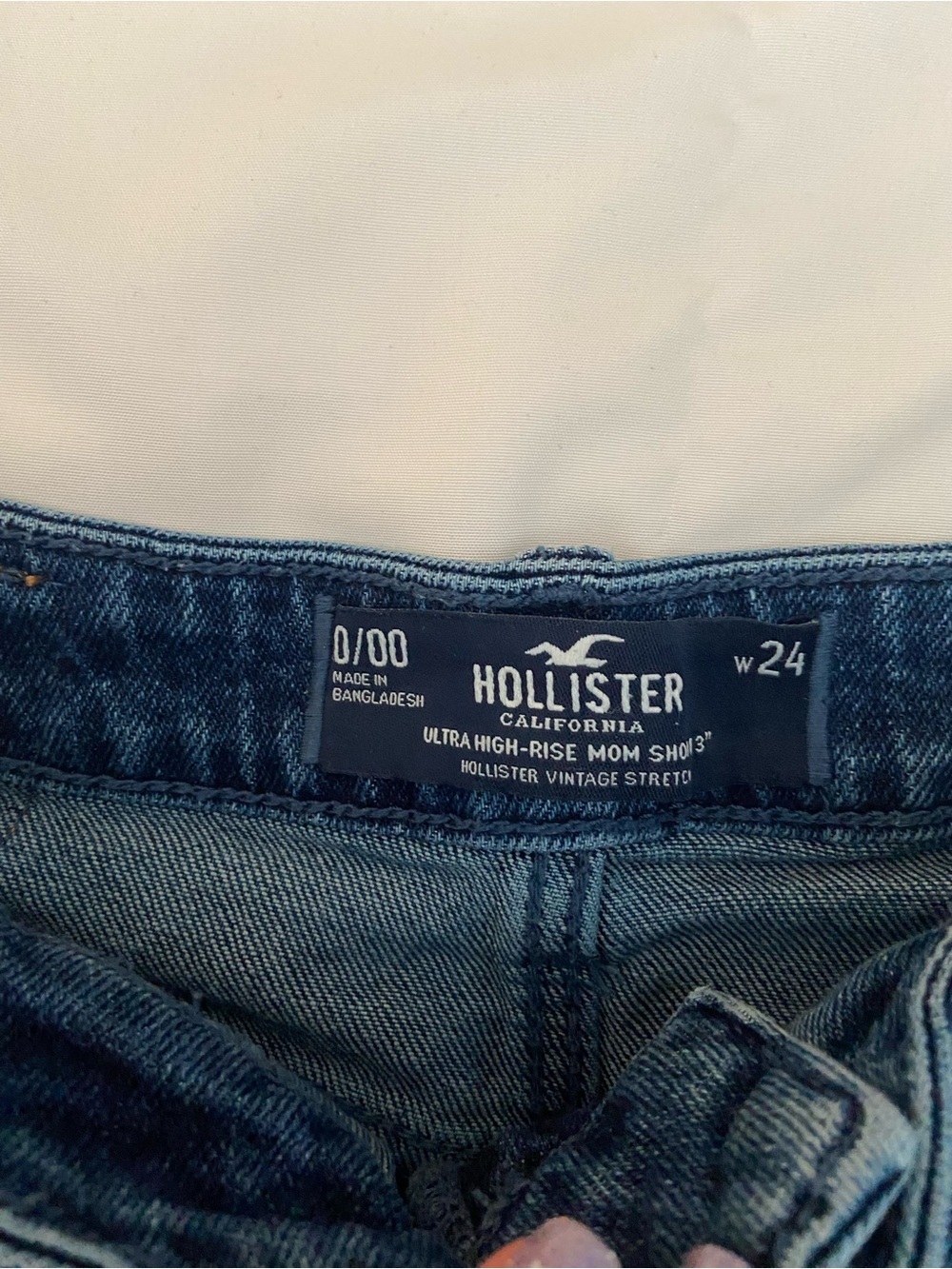HOLLISTER DENIM SHORTS SIZE 24 - Picture 5 of 6